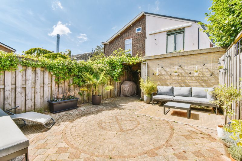 Brick Patio Installation Costs — Cost of Brick Patio Installation